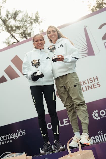 Marcela Gómez y Antonella Guerrero.