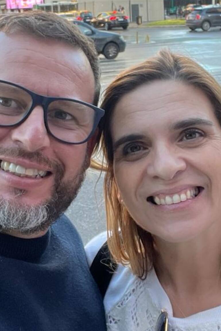 Marcela junto a su marido en un viaje a Buenos Aires.