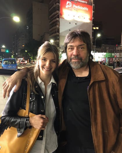 Marcela Kloosterboer junto a su representante, Alejandro Farrell
