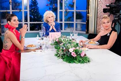 Marcela Tinayre habló sobre la reacción de Juana Viale por la presencia de su hija Ámbar en La noche de Mirtha