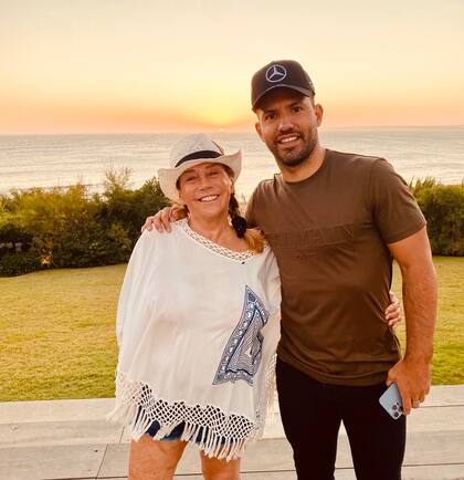 Marcela Tinayre y el "Kun" Agüero