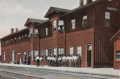 Marceline fue fundado en 1888 por el ferrocarril Santa Fe como un punto de división en su ruta entre Kansas City y Chicago