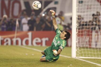 Marcelo Barovero (River) en el momento en el que le atajó el penal a Emmanuel Gigliotti (Boca); no fue en una definición, pero marcó un antes y un después