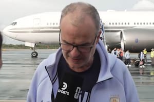 Un monólogo de 10 minutos para un "hombre invalorable" y 38 segundos para la FIFA con la cabeza abajo