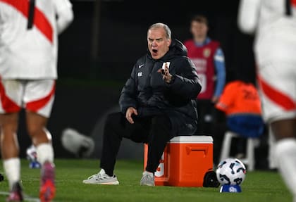 Marcelo Bielsa llevó a Uruguay al Mundial 2026; el 'Loco' busca pulir detalles de su equipo