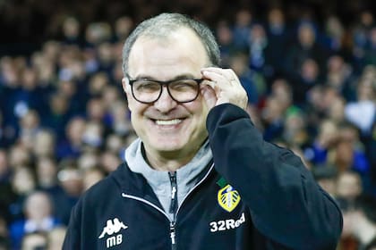Marcelo Bielsa puede sonreír tranquilo: Leeds consiguió el ascenso a la Premier League