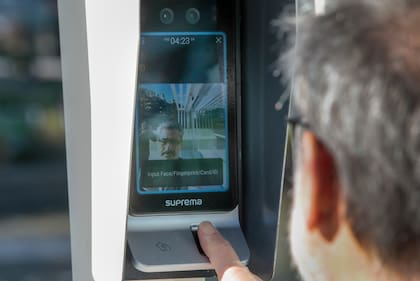 Marcelo Cantón, vecino de Nordelta, cuenta que incorporaron última tecnología en materia de seguridad