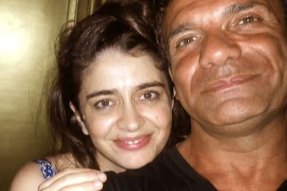 Marcelo De Bellis habló sobre el desembarco de Casados con hijos al teatro y dio su visión sobre las idas y vueltas que tuvo la producción con Erica Rivas para contarla en el elenco