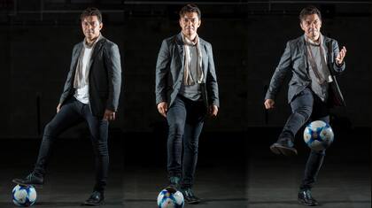 Marcelo Gallardo, entrenador de River, durante la produccion fotografica con LA NACION