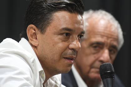 Marcelo Gallardo no revela si cumplirá el contrato que tiene con River hasta 2021; Rodolfo DOnofrio ya se molesta por las preguntas relativas al tema.