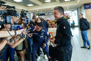 La pregunta con la que Gallardo ya empezó a motivar en Ecuador y la diferencia con Beccacece: se viene el debut