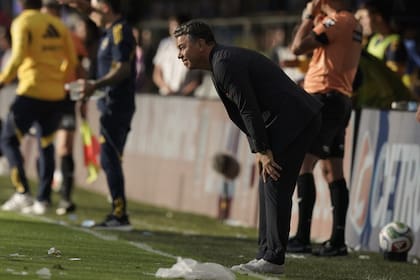 Marcelo Gallardo prolonga unos días más de no encontrarle la vuelta al andar de River, con el adicional de perder el superclásico unos días después de extender su contrato hasta fines de 2026.