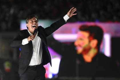 Marcelo Gallardo terminó siendo un showman con sus cantos de hincha y sus saltos en la fiesta de River por el tercer aniversario de la Copa Libertadores conseguida frente a Boca en Madrid.