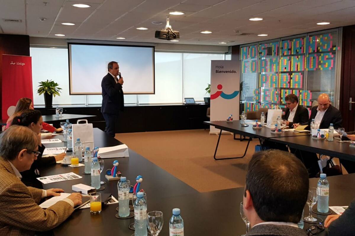 Marcelo Larrambebere, en la presentación de iúnigo