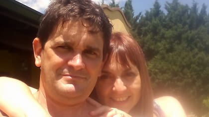 Marcelo Marcote junto a su esposa, Karina