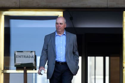 Marcelo Martínez de Giorgi saliendo de los tribunales de Comodoro Py