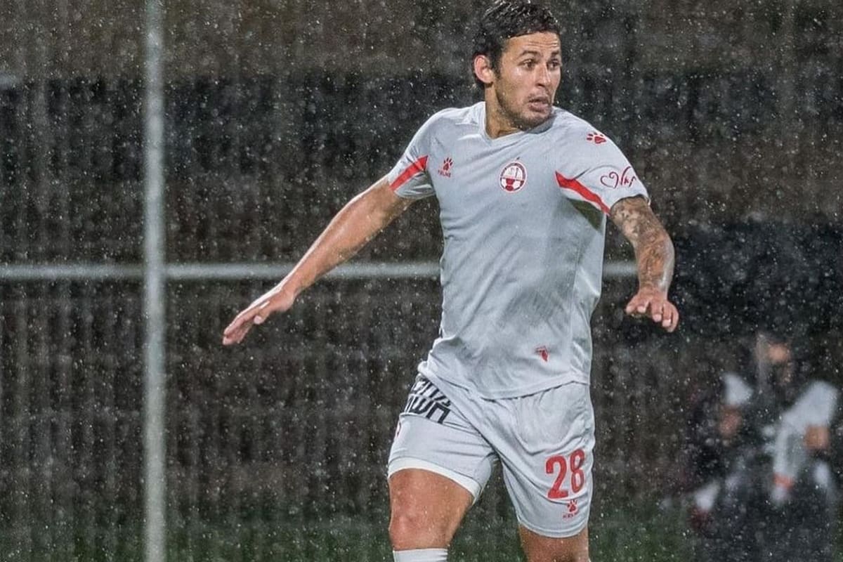 Marcelo Meli con la camiseta de Hapoel Beer Sheva