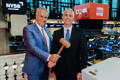 Marcelo Mindlin, presidente de Loma Negra, tocó la campana de apertura del NYSE junto al CEO Sergio Faifman