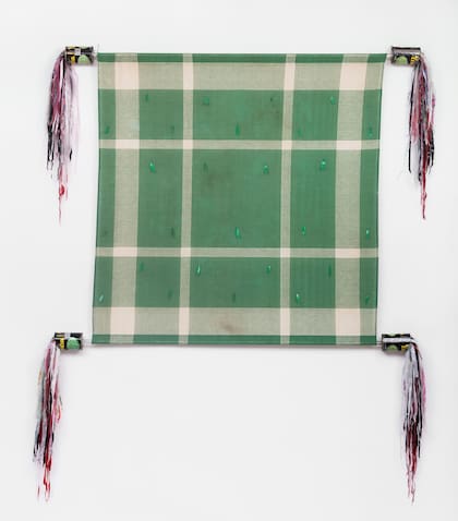Marcelo Pombo, Mantel, 1990