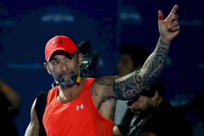 Marcelo Ríos, ex número uno del mundo, confesó que sufre de problemas físicos por el tenis y comparó su lesión a la de Andy Murray