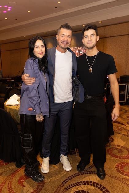Marcelo Tinelli junto a dos de sus hijos Cande, fruto de su relación con Soledad Aquino, y Francisco, el primero de los hijos que tuvo con Paula Robles