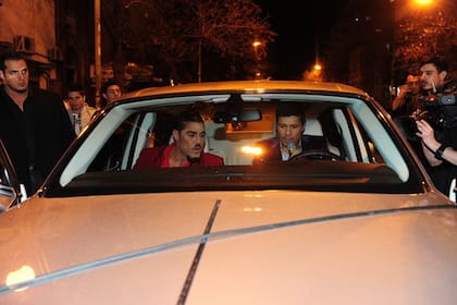 Marcelo Tinelli se subió al auto de Ricardo Fort y el millonario le mostró todos los chiches de su Rolls Royc