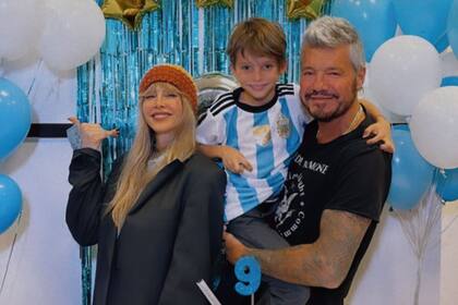 Marcelo Tinelli y Guillermina Valdes, junto a su hijo Lorenzo