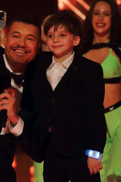 Marcelo Tinelli y la presencia de su hijo Lolo, en el primer programa de Canta conmigo ahora