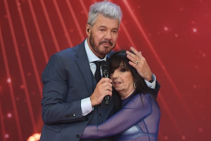 "Hace tres meses estuve internada en terapia intensiva en el Hospital Alemán. Tuve una obstrucción del intestino, me entubaron y a menos de tres meses estoy bailando", contó Nelly
