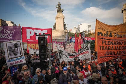 Marcha de jubilados al Congreso de la Nación