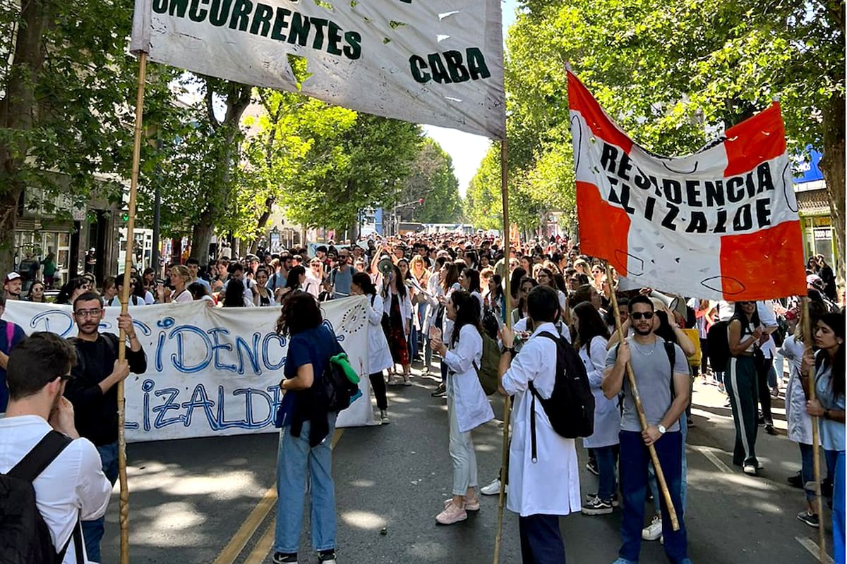 Marcha de los médicos residentes de hospitales públicos