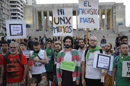 Marcha de varones contra la violencia machista en Rosario
