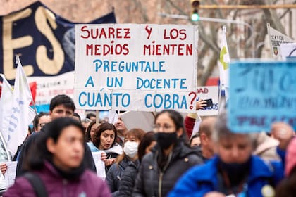 Marcha docente en Mendoza.