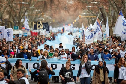 Marcha docente en Mendoza.