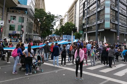 Marcha en la Av. 9 de Julio