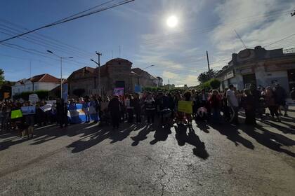 Marcha en Puerto Deseado