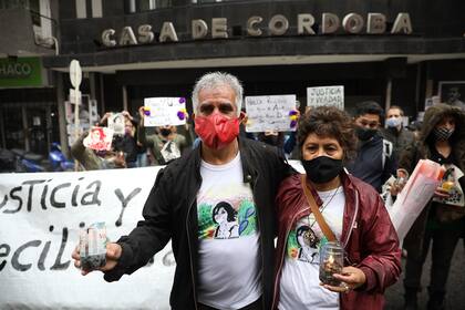 Los padres de Cecilia Basaldúa reclaman justicia