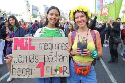 Los jóvenes son unos de los actores que se movilizan por la crisis