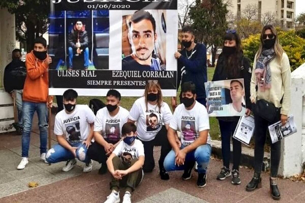 Marcha por las muertes de Ulises Rial y Ezequiel Corbalán en San Nicolás