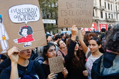 Marcha universitaria contra el Gobierno