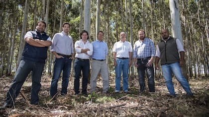 Marco Mendoza, Ariel González, Agustín Dranovsky, Marcos Pereda, Gustavo Cetrángolo, Matías Krumrick y Bruno Acevedo