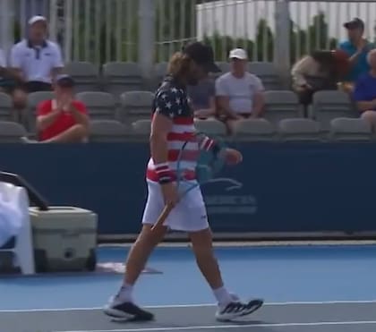 Marco Trungelliti, y su remera diseñada especialmente para Cincinnati, con los colores de la bandera de Estados Unidos