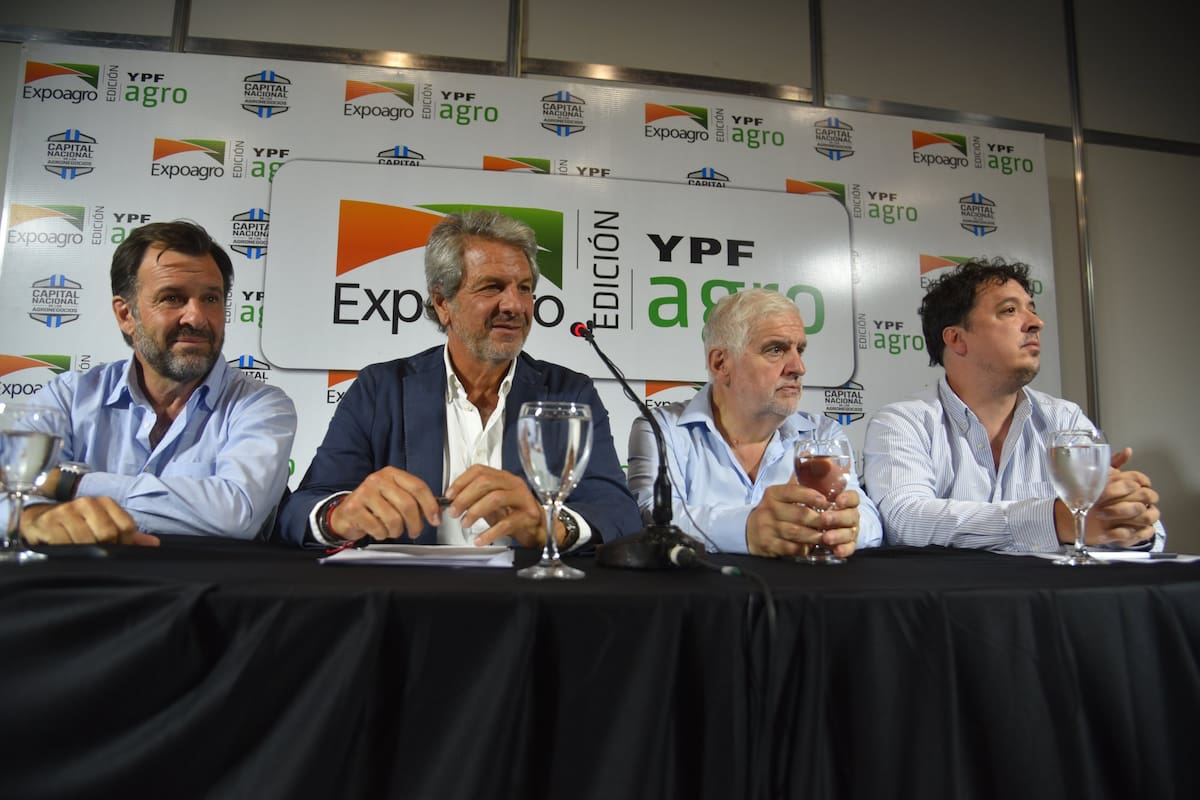 Marcos Ayerra, subsecretario de Economía del Conocimiento; Juan Pazo, secretario de Desarrollo Productivo; Fernando Vilella, secretario de Agricultura, y Esteban Marzorati. subsecretario de Comercio Exterior, en Expoagro