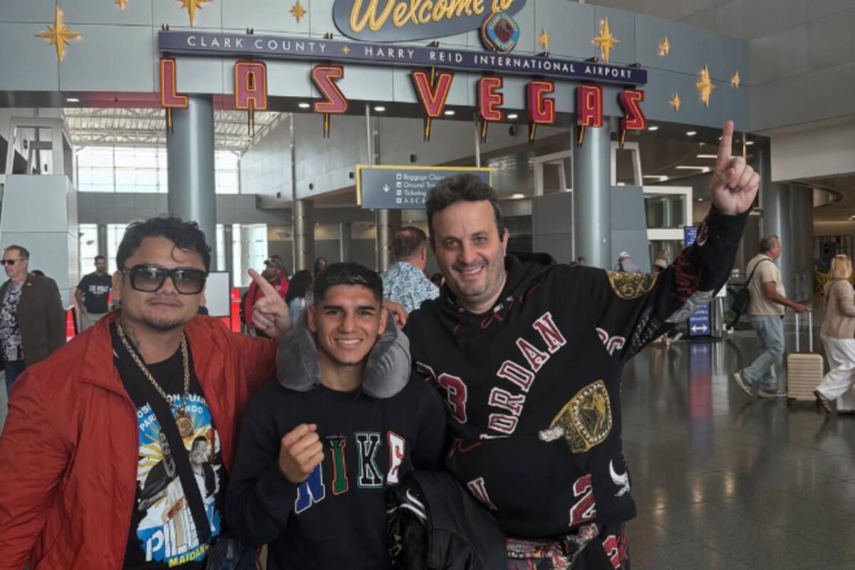 Marcos "Chino" Maidana, Fernando "Puma" Martínez y Rodrigo Calabrese, en la llegada a Las Vegas para la preparación para el combate ante Jesse Bam Rodriguez