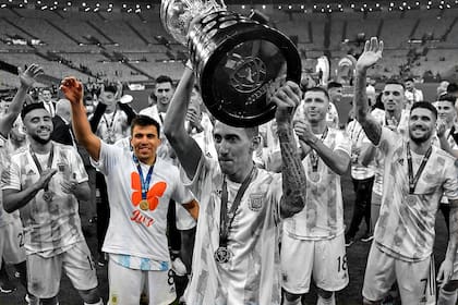 Marcos con la remera que usó en homenaje a Luz, durante los festejos en el Maracaná.