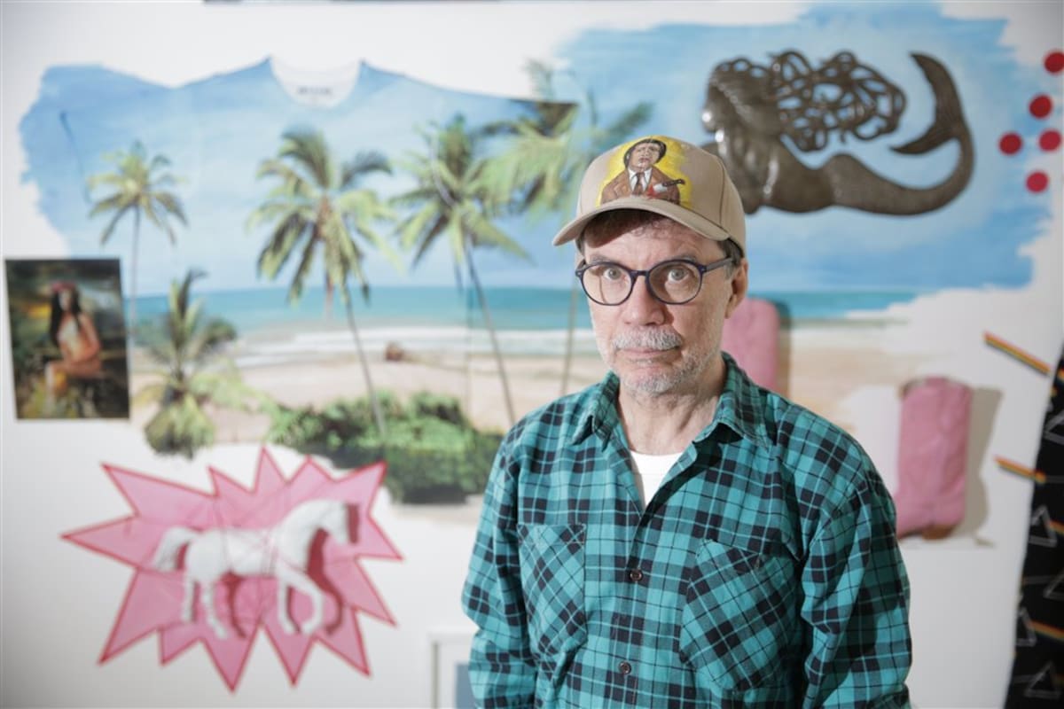 Marcos López y su instalación Get a Life en la Alianza Francesa