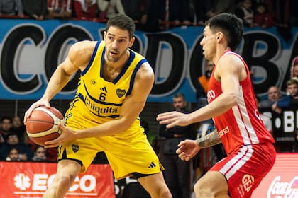 Marcos Mata brilló en la apertura de la final; a sus 37 años tuvo 35 unidades de valoración, con 26 puntos y 8 rebotes entre sus muchos aciertos para Boca.