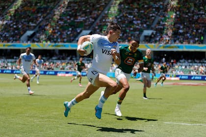 Marcos Moneta ataca contra Sudáfrica en el Seven de Perth; Pumas 7s necesitará su velocidad para doblegar a Irlanda y luego ir por una medalla.