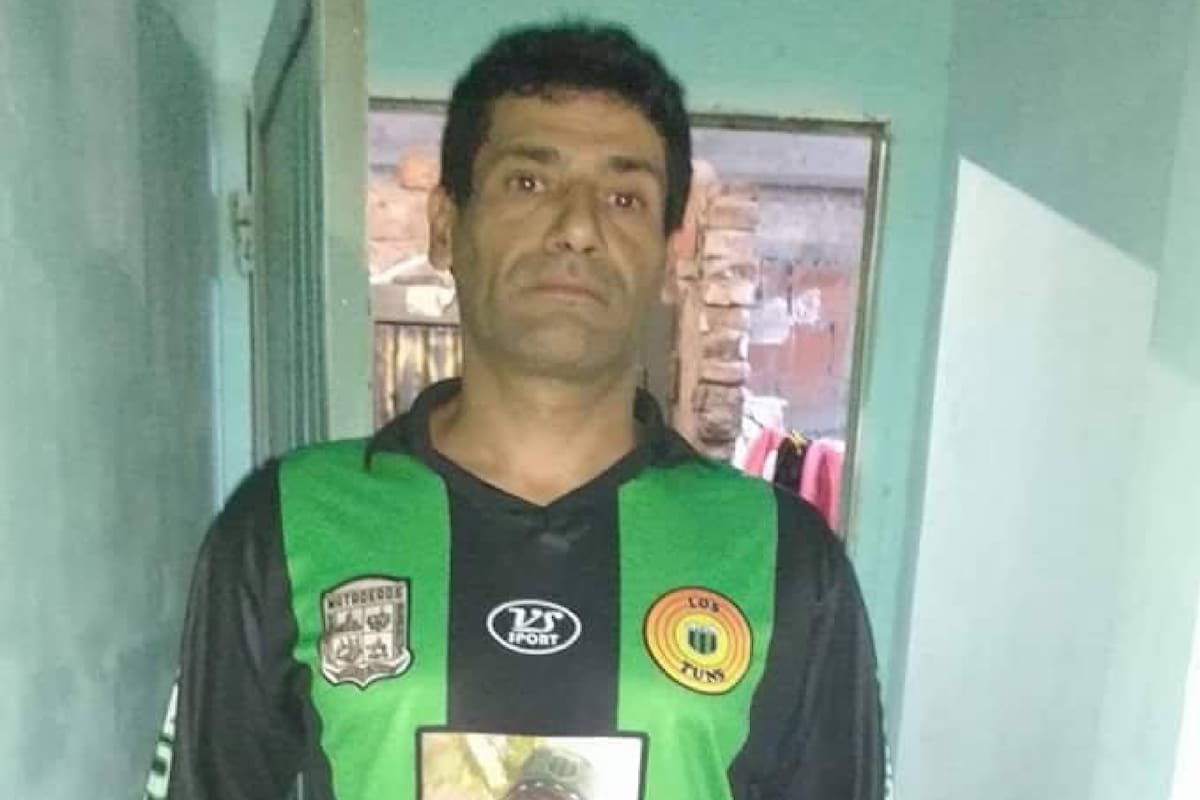 Marcos Torres, de 48 años, fue asesinado en Villa Lugano. Testigos afirmaron que un un grupo de jóvenes disparó en varias direcciones desde un vehículo