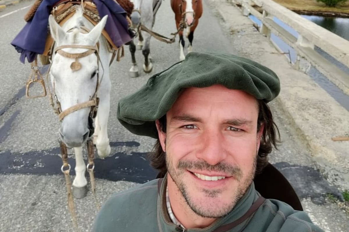 Marcos Villamil, ingeniero agrónomo de 28 años, recorre la Argentina a caballo